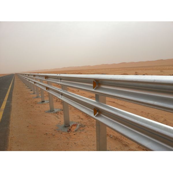 Q355B Steel Guardrail Anti Collision Highway Guardrail Safety Barriers