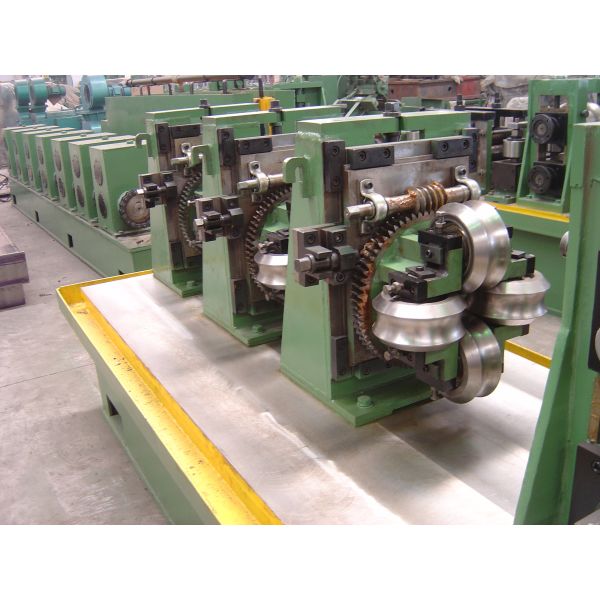 Round Square Tube Spiral Welded Pipe Making Machine Rectangular Black