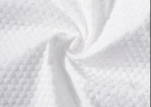 China Embossed Spunlace Non Woven Fabric Environmental Protection For Compressed Towel on sale