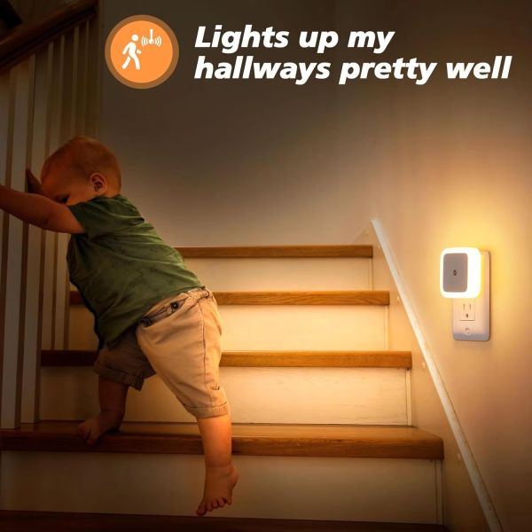 Plug-in LED Night Light Lamp with Smart Sensor Dusk to Dawn Sensor Night Light