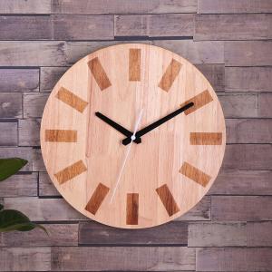 China Custom Hang On Wooden Clock Simple Round Shape for Home Decoration on sale