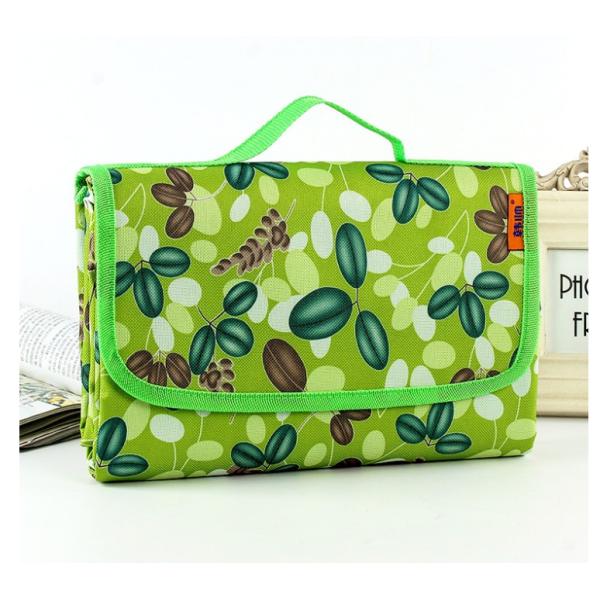 Moisture Proof Outdoor Picnic Mat , Custom Packable Picnic Blanket