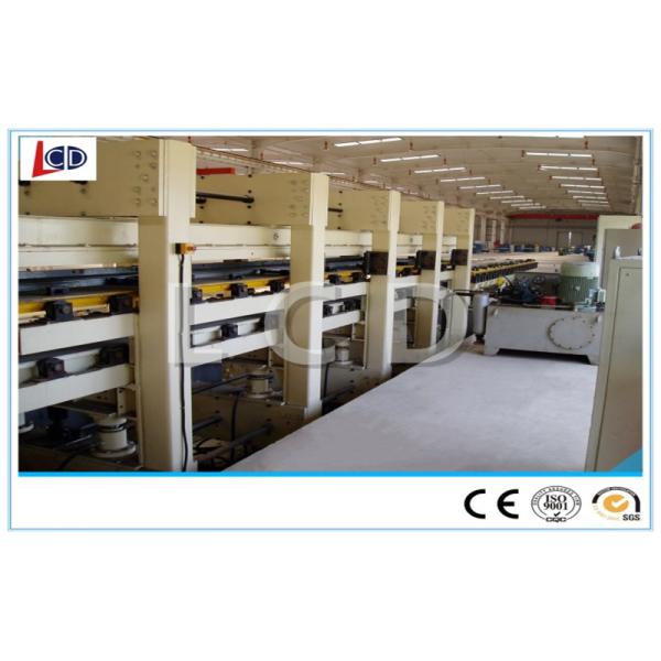 Continuous Pu Sandwich Panel Machine With PLC Control System 6.3MPa Hydraulic Pressure