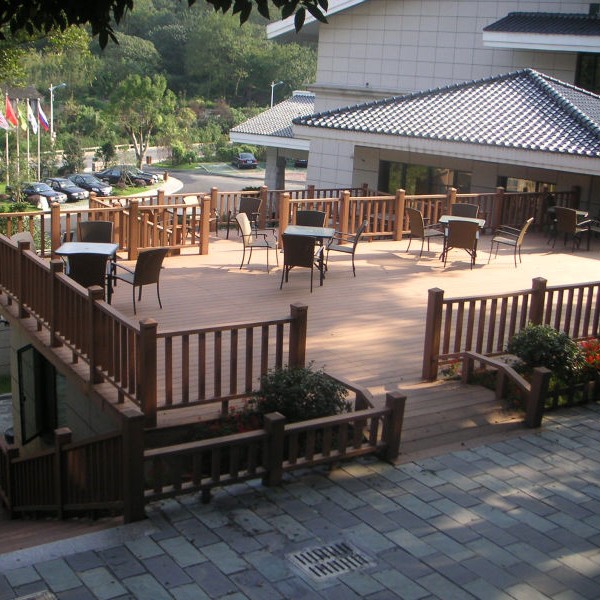 Moisture Proof 25mm WPC Hollow Decking 135 X 25mm Balcony Hard Plastic Deck Boards