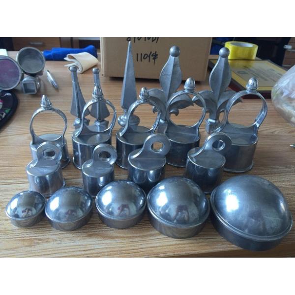Commercial Grounds Chain Link Fence Fittings Aluminum Die Casting Fence Post