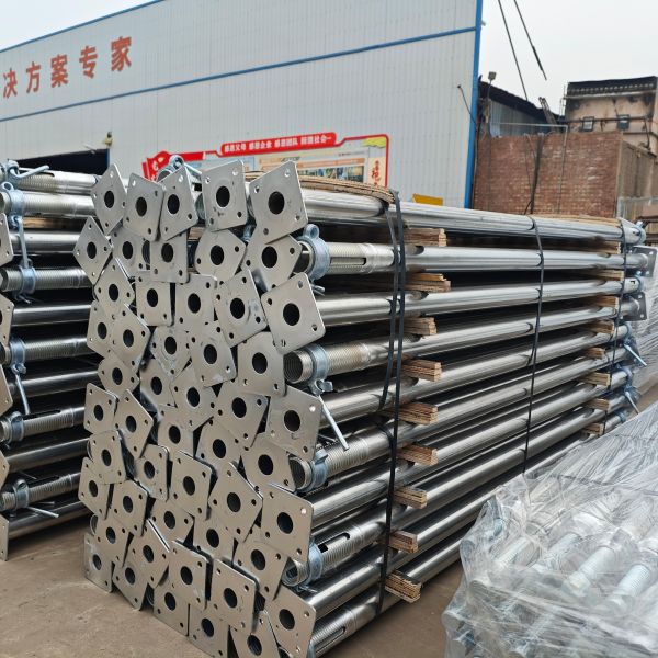 Adjustable steel prop system in construction application