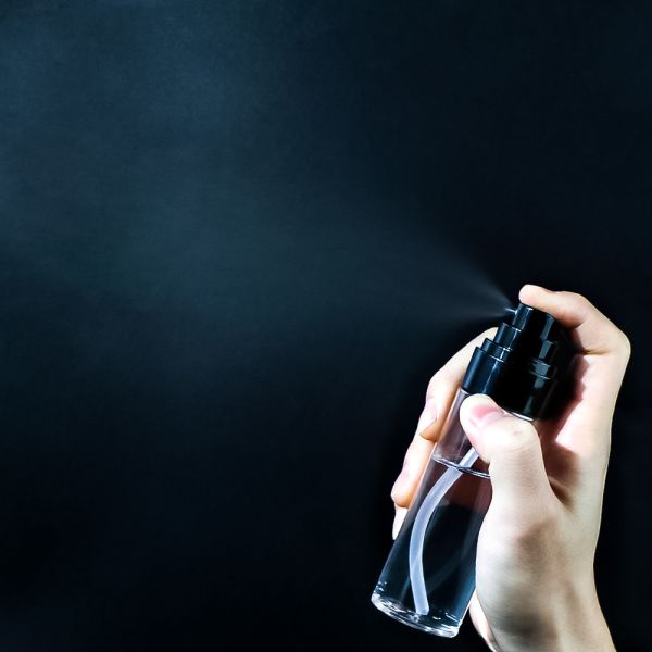 Customizable Logo High-Quality PET Plastic Spray Bottle with Fine Mist Spray for Cosmetics
