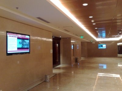 43inch Slim Ad Player 500nits LCD Advertising Display Narrow Bezel Media Player WIFI RJ45 3G Digital Screen