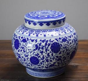 Buy cheap Blue and White Ceramic Pet Urns, China Cremation Urns Keepsake Funerall Urns product