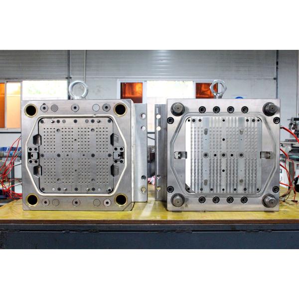 Multifunctional LSR Injection Molding Machine And Silicone Injection Mold