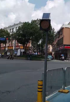 1000 Meters Solar Powered Traffic Lights