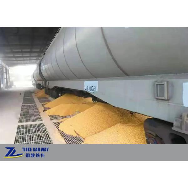 Covered Grain Hopper Wagon Car 1435mm Gauge For Bulk Soybean Corn Wheat