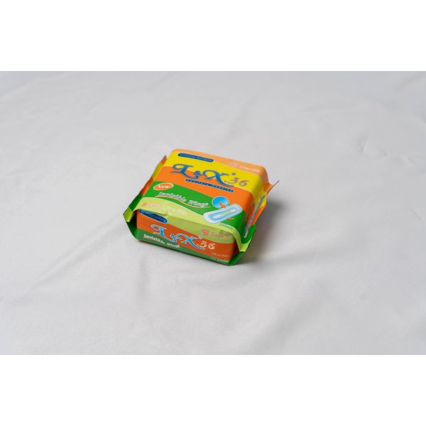 Breathable PE Backsheet Sanitary Pads Customizable for Customer Requirements