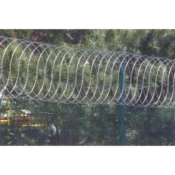High Security Razor Fence Galvanised barb wire 450mm diameter Coil ₦ 6300 for Building