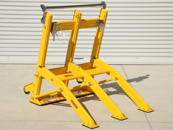 Low Speed Road 25KG Mobile Vehicle Barrier With Rubber Wheels