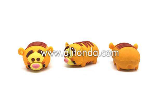 PVC silicone 3D animal pig shape figures custom keychains type action figures supply