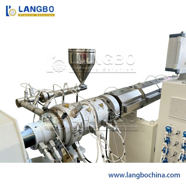 75-450mm High Production Capacity PE Pipe Extrusion Line with Planetary Cutter for Sewage Water