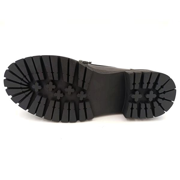Customized Womens Round Toe Loafers Flat Heel Type With Leather Upper