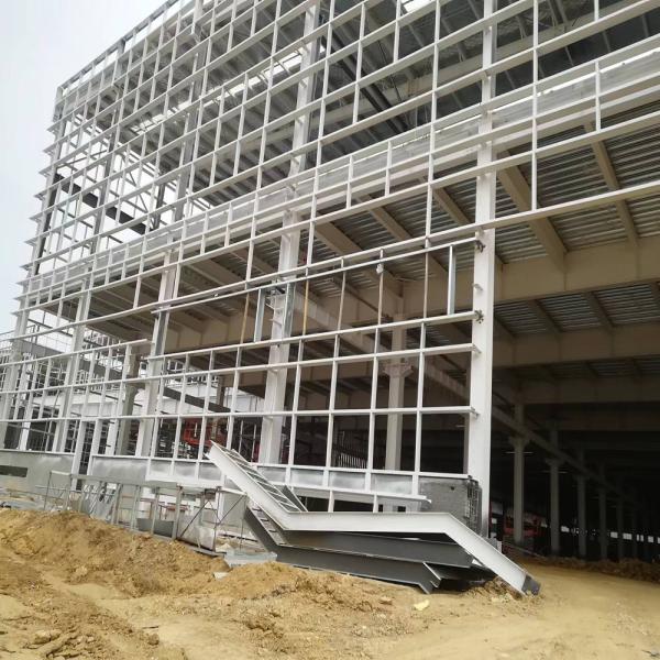 Modern Steel Structure Building with Sandwich Panel Roofing