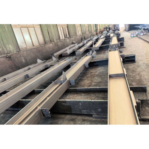 Prefabricated Steel Structure Warehouse Building / Shed