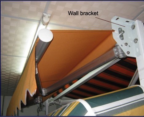 Outdoor Waterproof Manual or Motorized Retractalbe Folding Arm Awning