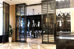 China Restaurant Hotel Villa Resorts Lounges Bars Wine Cellar on sale