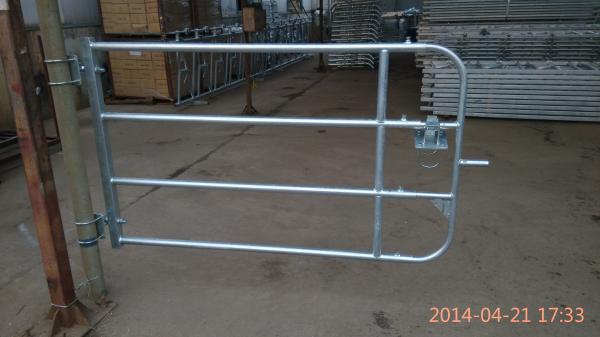 Quality High Strength Iron Pipe Corral Panels , Cattle Headlock Panels Corrosion Resistance for sale