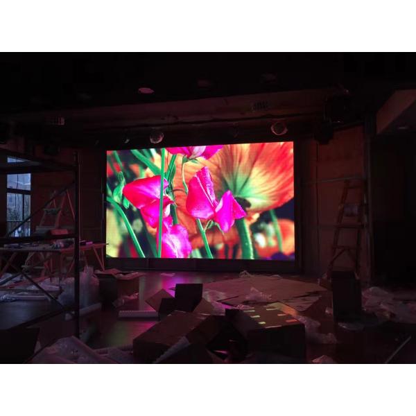 Indoor P3 P4 P5 P6 LED Curtain Wall Display Smooth Surface 2 Years Warranty