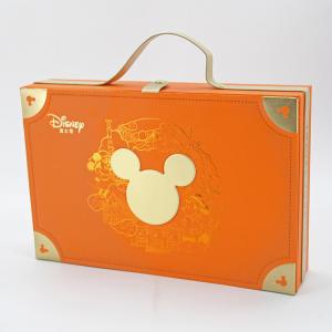 China Travel Handle Gift Custom Logo Box , Christmas Luxury Square Cardboard Gift Box on sale
