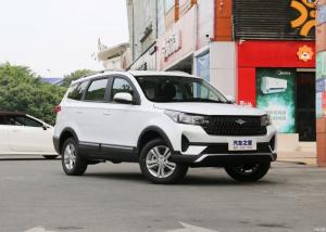 China Compact Sport Vehicle 1.5L Gasoline SUV Large Space 7 Seat SUV Baic Ruixiang X3 on sale