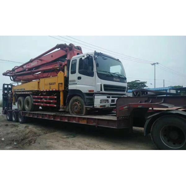 ISUZU 37 White Used Concrete Pump With 32.1 Meters Maximum Cloth Depth