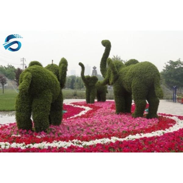 Clever Fake Topiary Plants , Zoo Decorations Artificial Animal Topiary