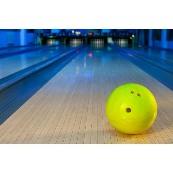 Direct Density Material Bowling Ball Exercise Muscle Function and Comfortable Grips
