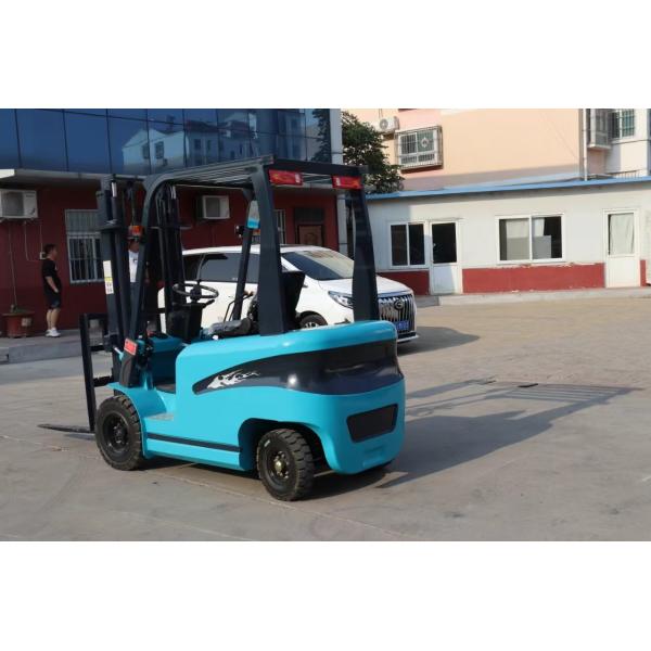 Efficiency 2 Ton Electric Forklift With Excellent Turning Radius Smooth Operation Sit Down Electric Forklift