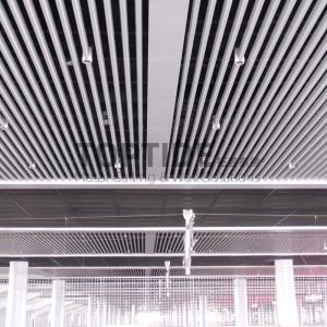 China PVDF2 Coating Suspended Metal Ceiling Tiles Decorative Exterior Snap Lock Ceiling Tiles on sale