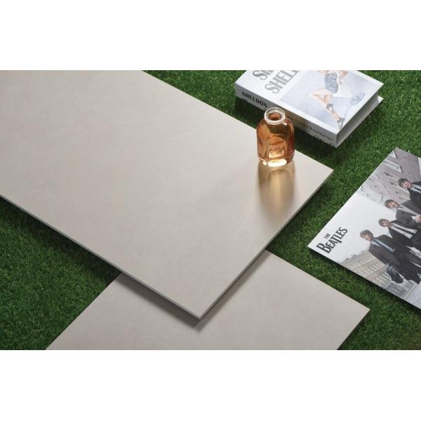 Gray Elegant And Stylish 400x800mm Matt Glazed Ceramic Wall Tile For Project And Building