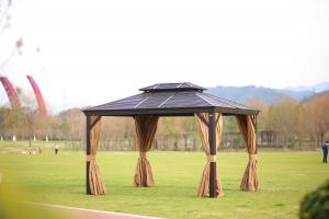 China Rust Proof Polycarbonate Double Roof Gazebo With Steel Frame on sale