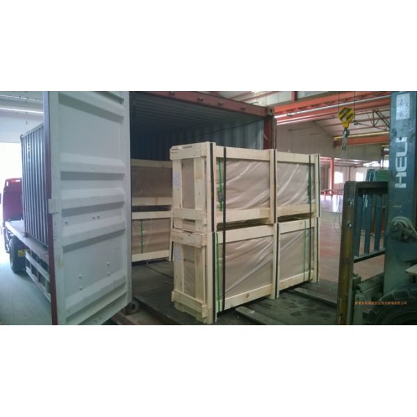 Polished Aluminium Car Parking Shed Resistant Polycarbonate Roof Modern Design