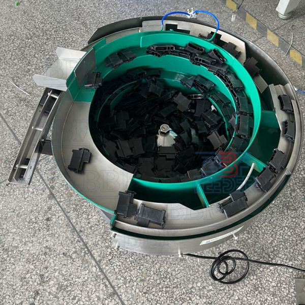 Steady Speed Bowl Feeder Machine Vibration Bowl Feeder Plastic Socket Sorter