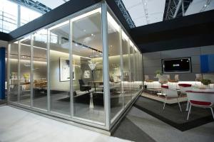 Buy cheap OEM Transparent Interior Glass Partition Wall Block For Room product