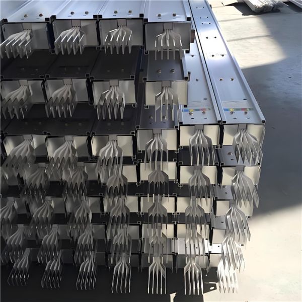 Diamond Pattern Metal Tread Plate Corrosion Resistant 1.8mm-3mm Scaffolding Plank for Construction