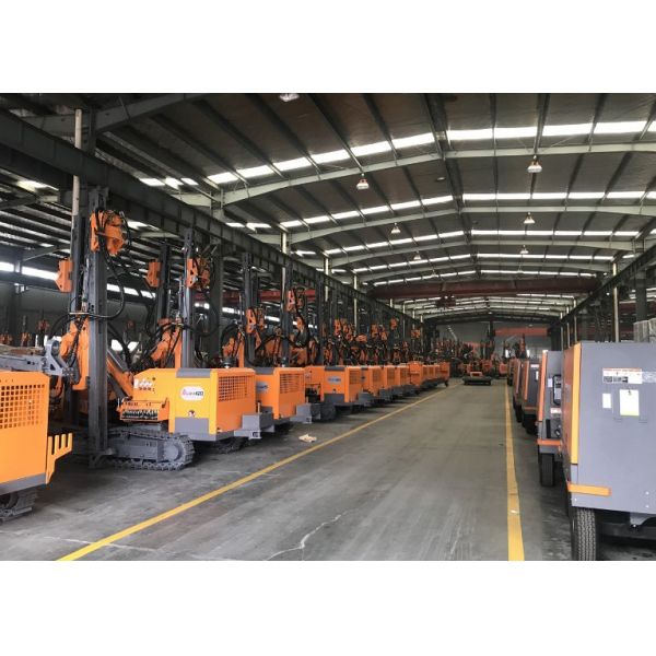 Diesel Air Compressor for Drilling Rig / Borewell Drilling Machine Air Compressor