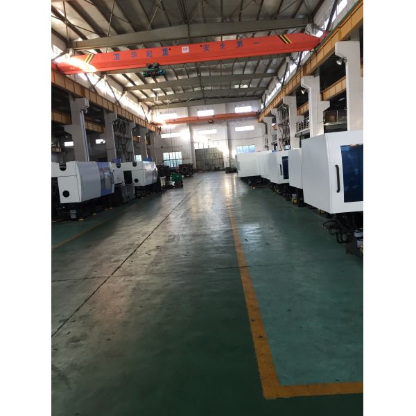 250 Ton Injection Moulding Machine / Thermoplastic Injection Molding Machine 2580kN