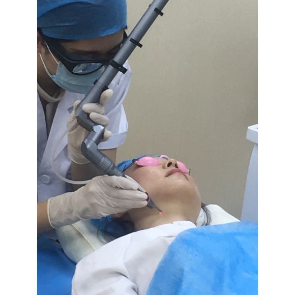 CO2 Laser Wrinkle Remover Machine , Fractional Co2 Laser For Acne Scars