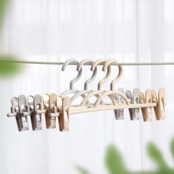 Quality Domestic Rack Pants plastic trouser hangers with clips Without Trace for sale