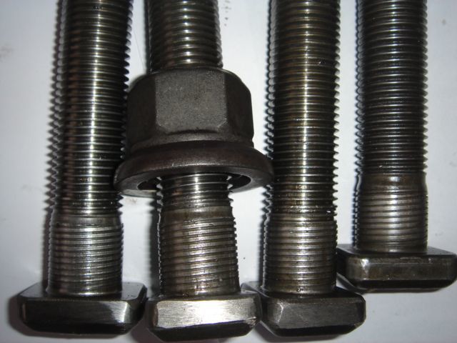 DIN6914 Standard Structural Bolt with High Tensile Strength for Building Applications in M12-M27 Size Range