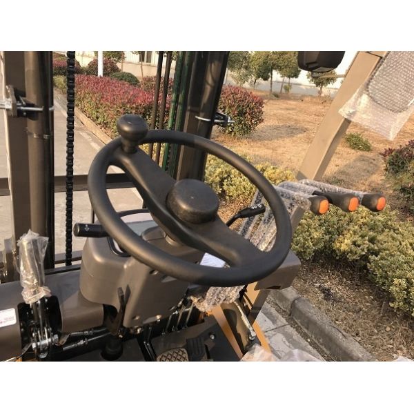 2065mm Mast Height 3.5 Ton Mini Rough Terrain 4x4 Diesel Forklift with Container Mast