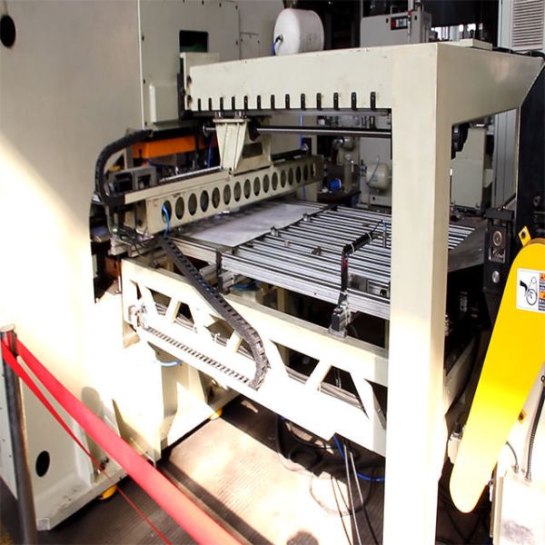 Automatic 2 Pieces Can Production Line With Punch And Feeding