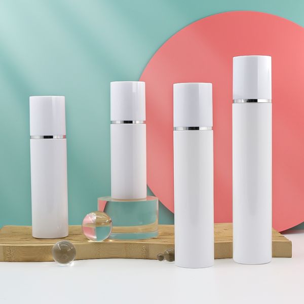 Refillable Leak-proof Plastic Spray Bottles and Cosmetic Spray Bottles with Customizable Options