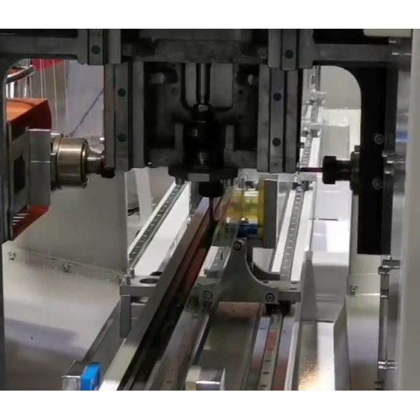 4 AXIS CNC ALUMINUM WINDOW DOOR MACHINE SINGLE HEAD MACHINING CENTER